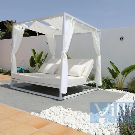 Ascanio Villa *